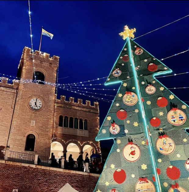 Panettoni extralarge, gare di biroccini, candele, bolle giganti, alberi artistici: ecco lo scoppiettante weekend de Il Natale che non ti aspetti