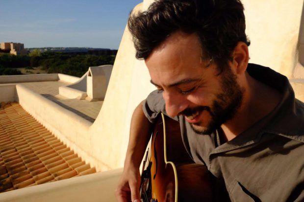 Pergola, a Rebel House arriva Bianco