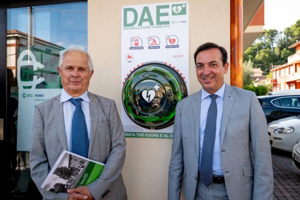 Uso del defibrillatore DAE, incontri gratuiti per imparare a usarli promossi da Bcc Fano