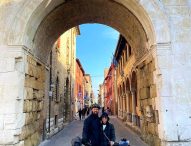 Ventimila chilometri in bici per raccogliere fondi: al via da Fano il giro d’Europa di Daniele Grassetti