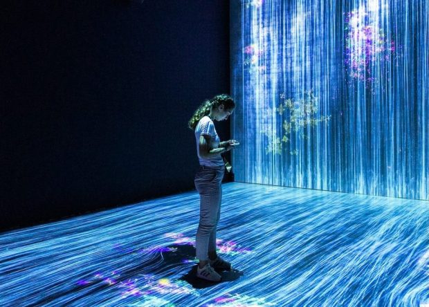 Rivoluzione digitale: le nuove tecnologie che ci accompagnano sul web e non solo