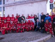 Pesaro, primo Scudo Blu della Croce Rossa assegnato a piazza del Popolo