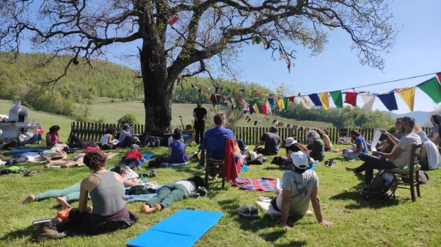 Alter-Art, nel verde di Montaiate di Pergola il 2 giugno mostre, danza, laboratori e il concerto di Gnut
