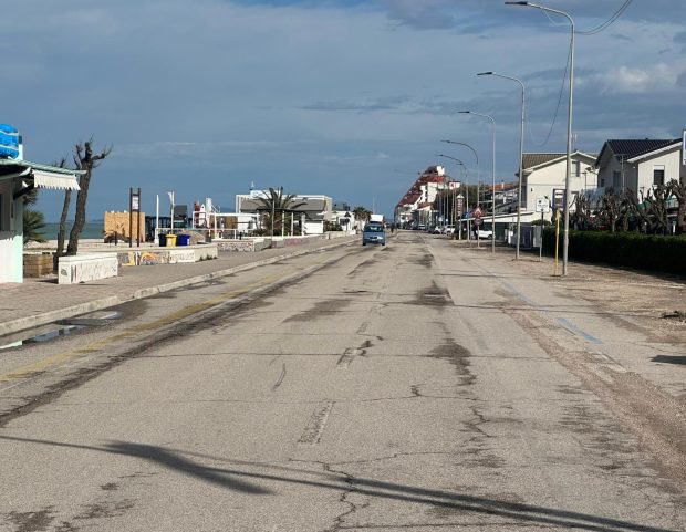 Avviata la riqualificazione del lungomare sud di Marotta