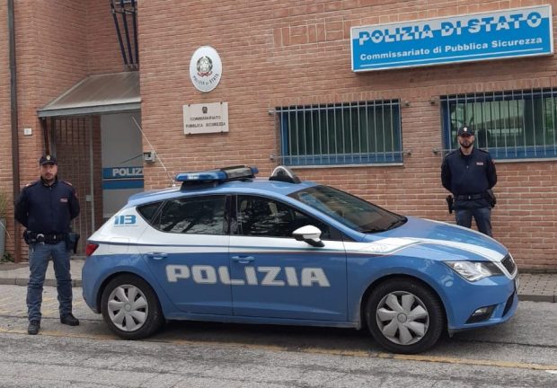 Fano, violenza sessuale e lesioni ai danni della collega. Disposto il divieto di avvicinamento