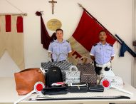 Fano, la polizia locale ferma ubriaco con un coltello. Blitz anti abusivismo a Torrette