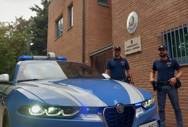 Pestaggio davanti al Duomo di Fano, divieto di dimora per il colpevole