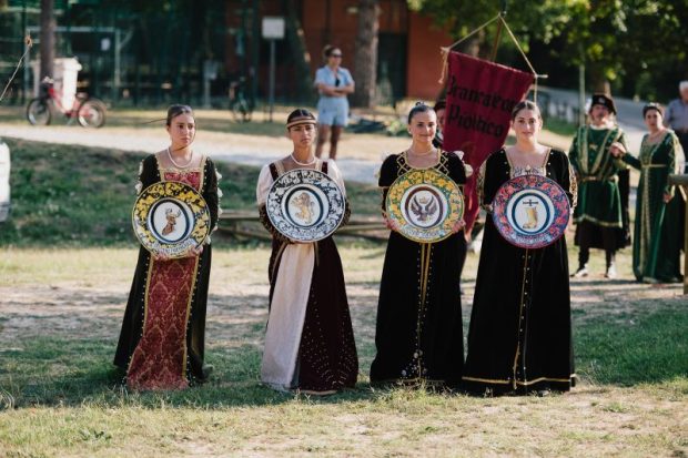 Piobbico torna indietro nel tempo per festeggiare il 55esimo Palio dei Brancaleoni e la Contesa della pannocchia