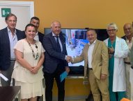 Fondazione Carifano dona al reparto di Urologia ecografo unico nelle Marche
