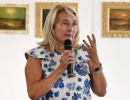 Fano, in pagamento gli assegni per over 65 non autosufficienti. Assessore Tarsi: “Aiuto prezioso”