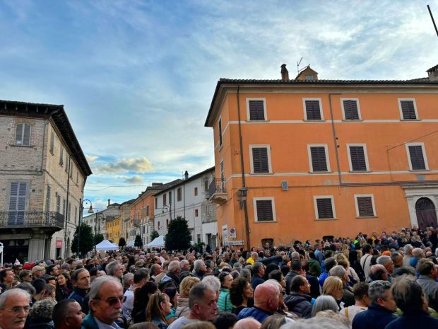 Boom di visitatori alla Fiera Nazionale del Tartufo di Pergola