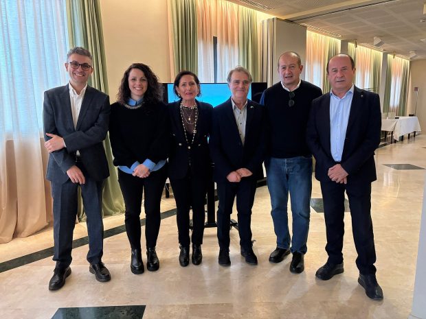 Dengue, Confcommercio Marche Nord e Federalberghi replicano a Minardi