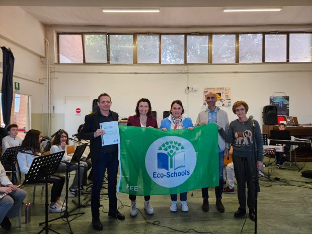 Le scuole fanesi premiate con la bandiera verde di Eco-Schools