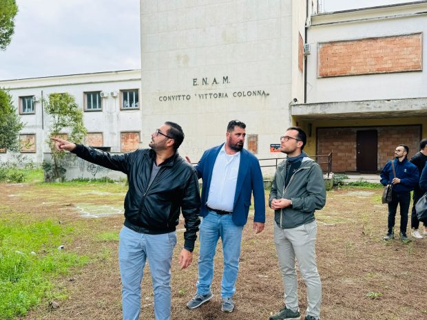Fano, partiti i lavori di pulizia e sfalcio del verde all’ex Vittoria Colonna
