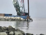 Fano: scogliera tra Regina Beach e Hotel Playa, ripresi i lavori