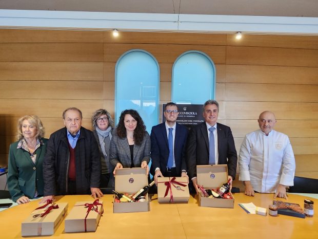 A Pergola la magica atmosfera natalizia. Il 7 e 8 dicembre torna la Cioccovisciola