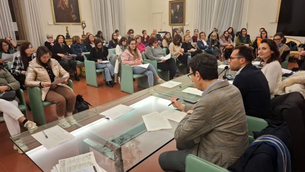 Coinvolgimento dei genitori e lotta allo spreco: nuova vita per le mense scolastiche di Fano