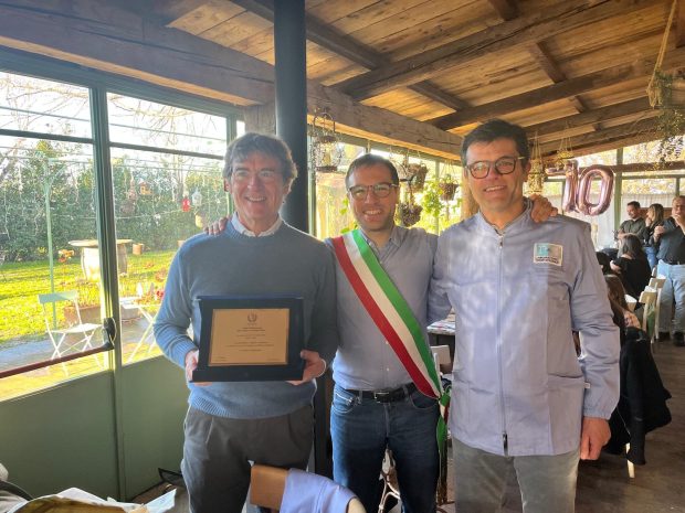 Fano, il sindaco celebra il 25esimo anniversario dello Studio Odontotecnico Radi e Serfilippi