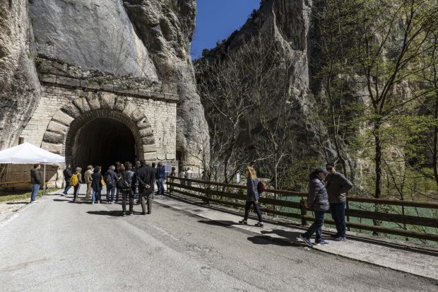 Lavori nelle tre gallerie sulla “Flaminia”, nei Comuni di Acqualagna, Cantiano e Cagli