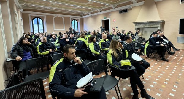 A Fano arrivano i distanziometri. Serfilippi annuncia: “Da domani li consegneremo agli agenti”
