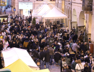 Il Festival del Tartufo Bianchetto e del Vino Bianchello 2025: pronto per il primo weekend di gusto e tradizione