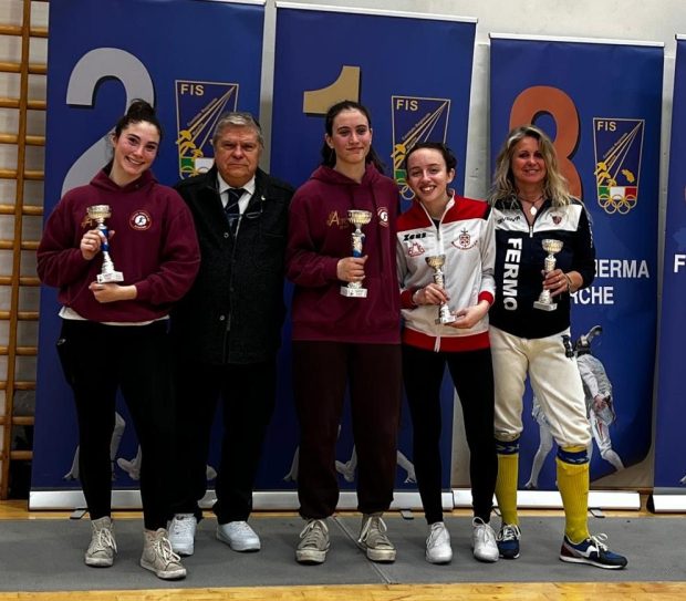 Scherma femminile, a Jesi negli assoluti e nei cadetti Fano sul podio