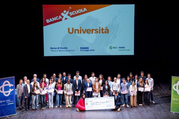 Borse di studio BCC Fano: 225 talenti sul palco del teatro