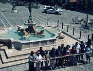 Taglio del nastro per la fontana restaurata in piazza XX Settembre: torna a splendere luogo simbolo di Fano