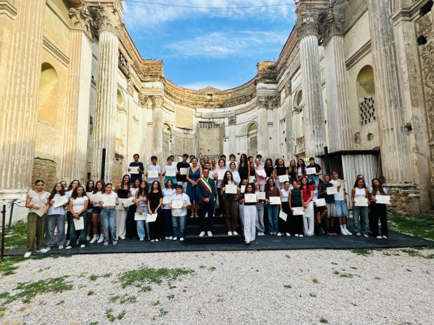 Premiati gli studenti eccellenti delle scuole medie e superiori di Fano: “Esempio per tutti”