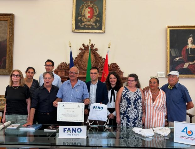 Da più di 60 anni in vacanza a Fano: premiato il medico Fuld Eric Edgar