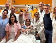 Parto gemellare a rischio gestito con successo a Pesaro: nati Diego e Gioele