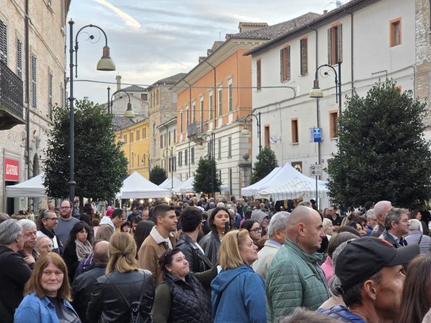 Chiusura in bellezza per la 28esima Fiera nazionale del Tartufo Bianco pregiato di Pergola