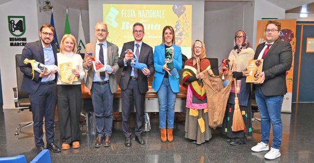Festa Nazionale della Befana di Urbania, presentato il programma in Regione Marche