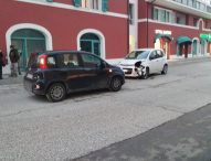 Incidente stradale in Via Gabrielli a Fano: due feriti lievi