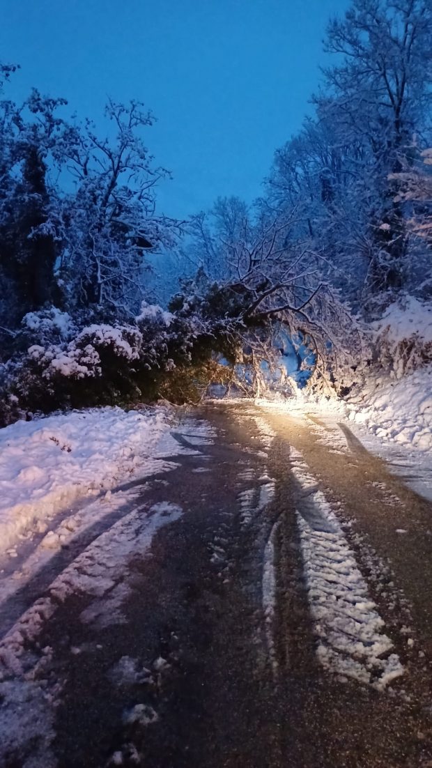 Neve, Provincia Pesaro Urbino ancora al lavoro nelle strade