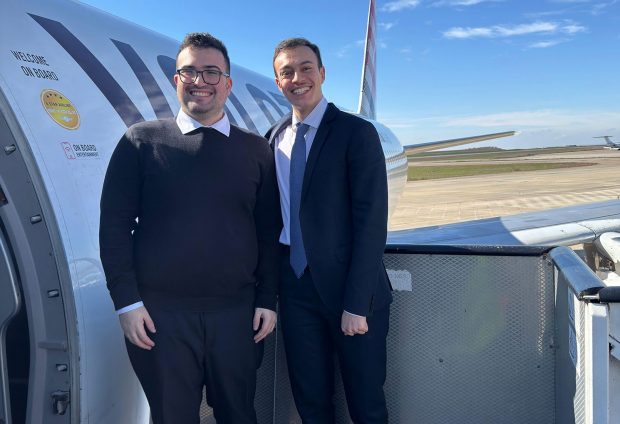 Dalla pista di Fano ai comandi di un Airbus A320, con un corso interamente svolto nella scuola di volo Eagles Aviation Academy