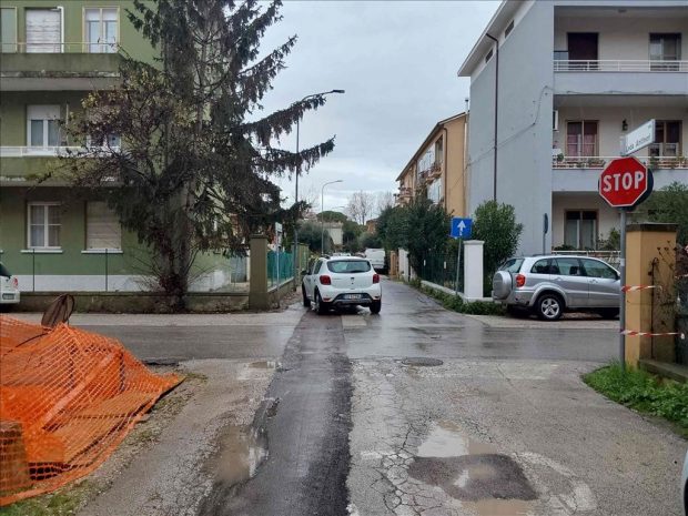 Fano, incidente senza feriti all’incrocio tra via Antinori e via della Libertà