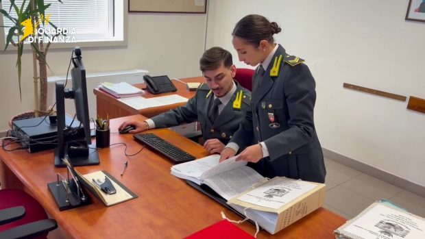 Gdf Pesaro Urbino individua 51 collaboratori domestici completamente sconosciuti al fisco. Evasi oltre 2,5 milioni di euro