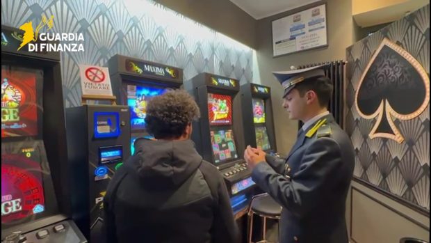 Fiamme gialle Pesaro Urbino sequestrano beni per oltre 750 mila euro nei confronti di un soggetto “socialmente pericoloso”