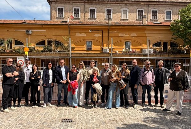 Influencer danesi e svedesi alla scoperta di Fano: visita alla Basilica di Vitruvio e degustazione delle eccellenze del territorio