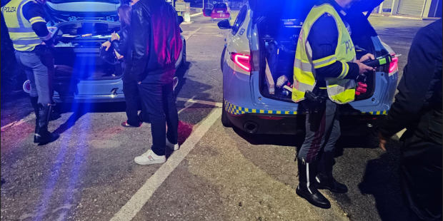 Alcol e droga, controlli della polizia stradale: ritirate 5 patenti