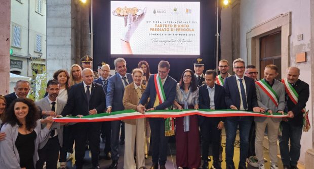 Alla Fiera internazionale del Tartufo Bianco Pregiato di Pergola 10mila presenze